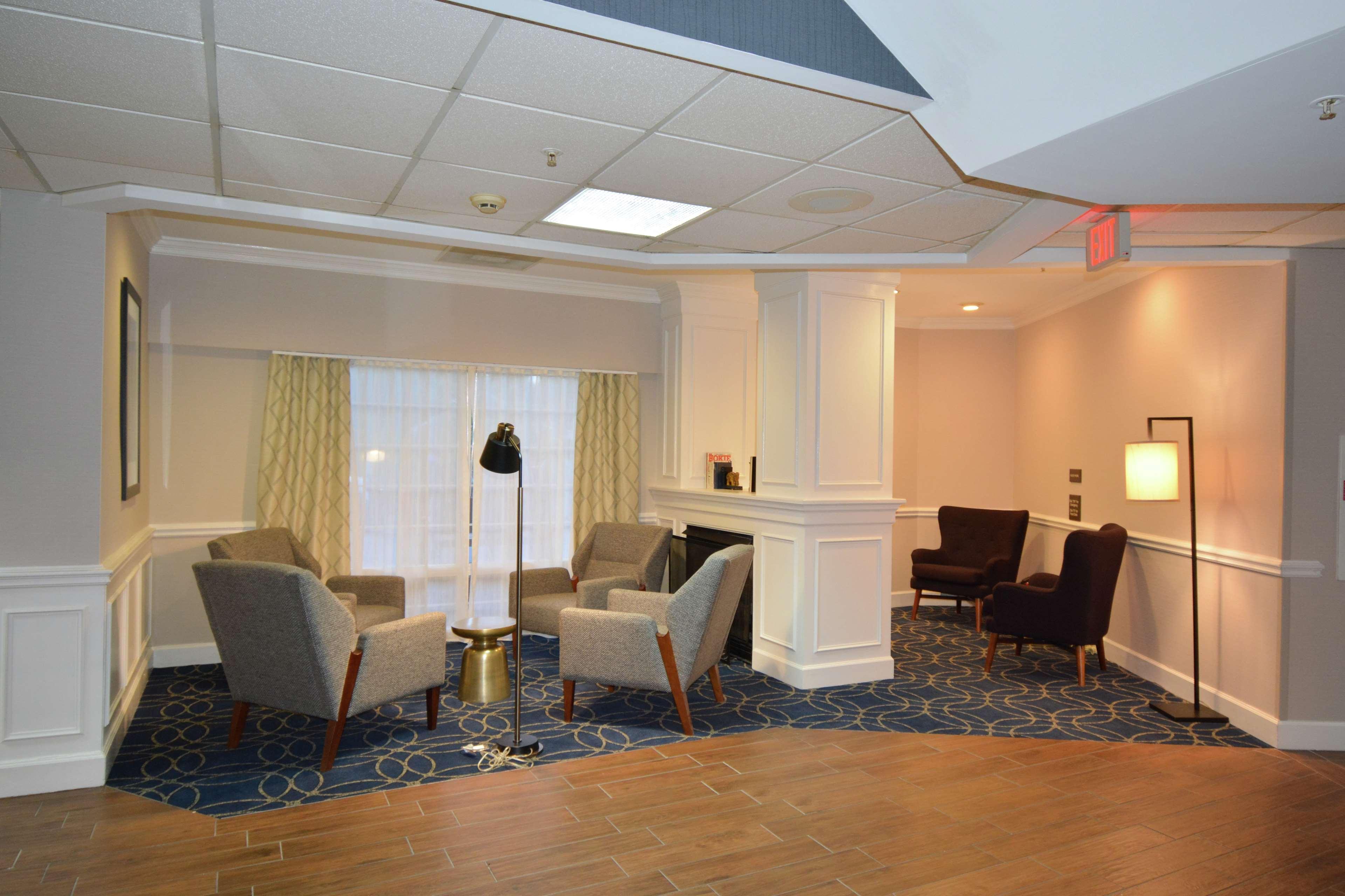 Hampton Inn Salem East - Electric Road Экстерьер фото