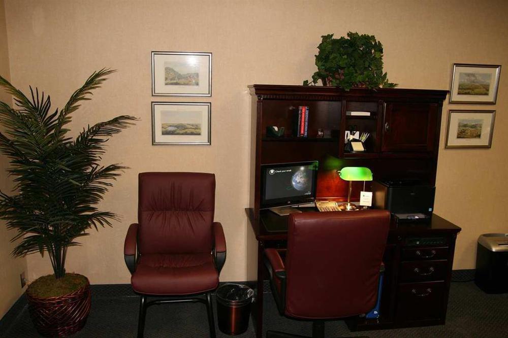 Hampton Inn Salem East - Electric Road Бизнес фото