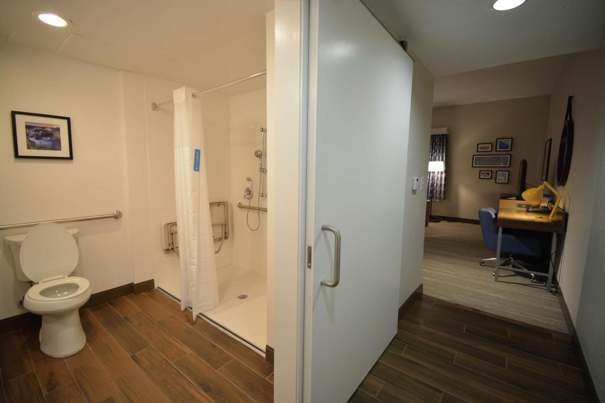 Hampton Inn Salem East - Electric Road Экстерьер фото