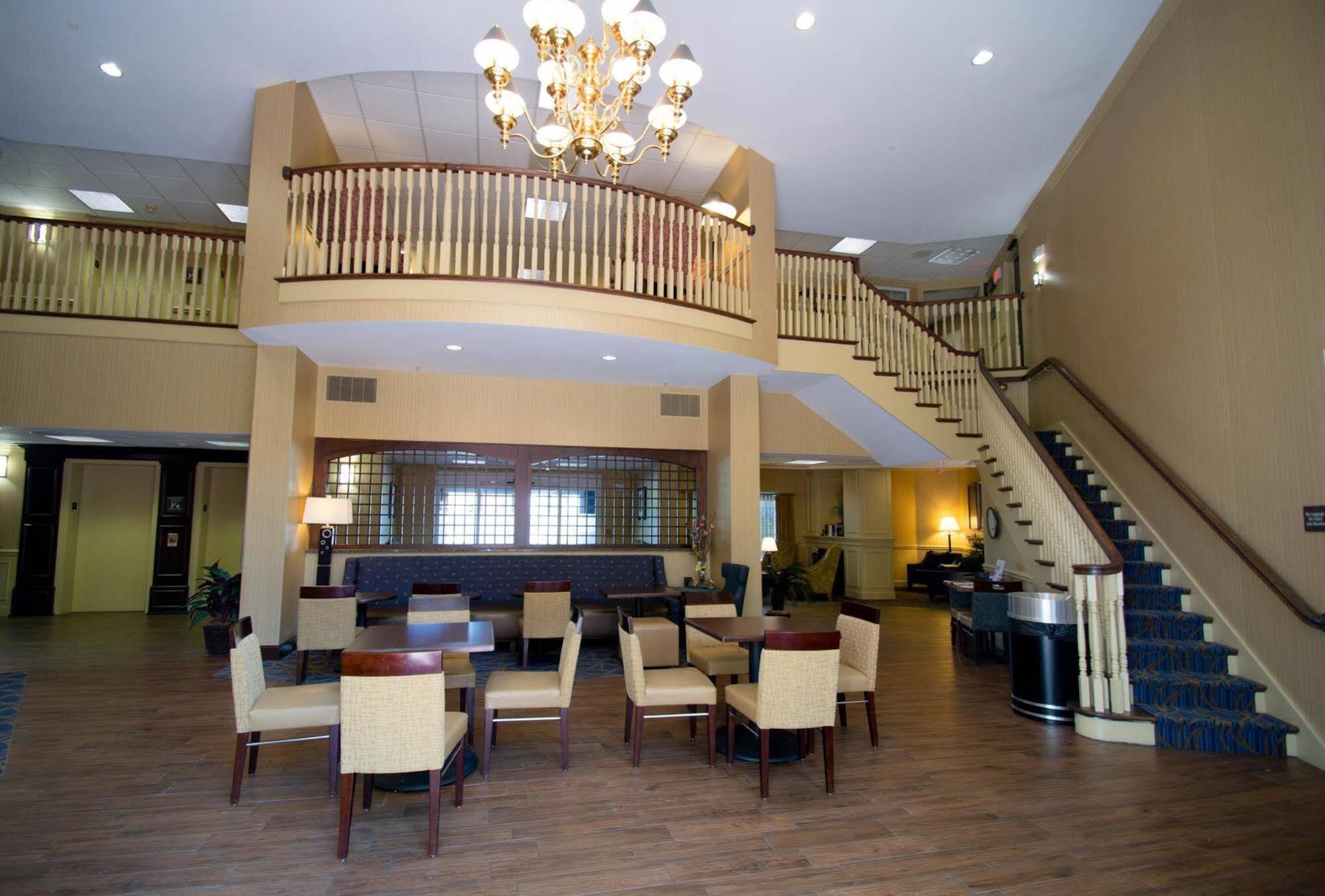 Hampton Inn Salem East - Electric Road Экстерьер фото